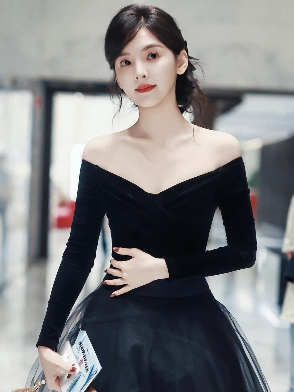 🛑 Poem Bangkok Black V-Neck Bodysuit
